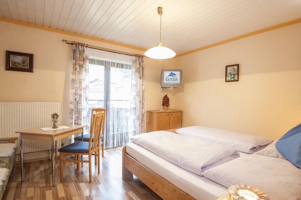 Scheibenhof Villa Bad Gastein Oda fotoğraf